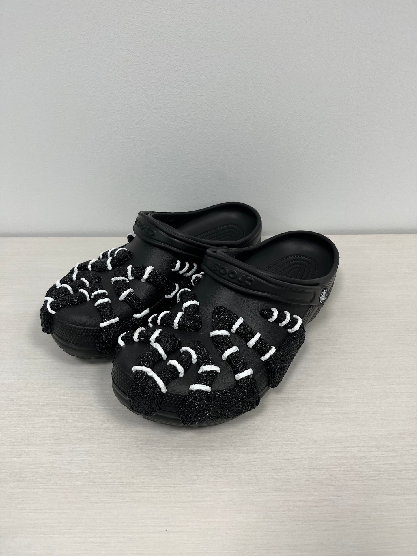 COSMIC CROCS - STRIPE SEASON COLLECTION (BLACK)