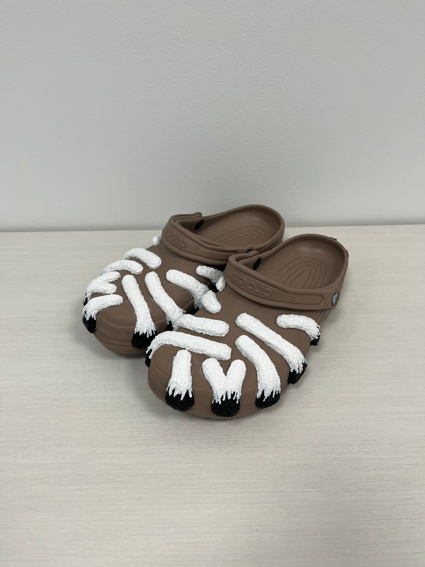 COSMIC CROCS - MELTING POINT COLLECTION (LATTE)