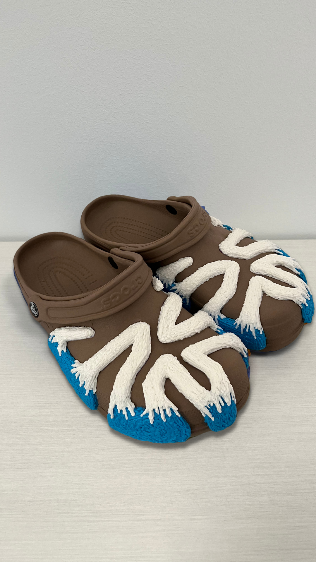 COSMIC CROCS - MELTING POINT COLLECTION (LATTE)