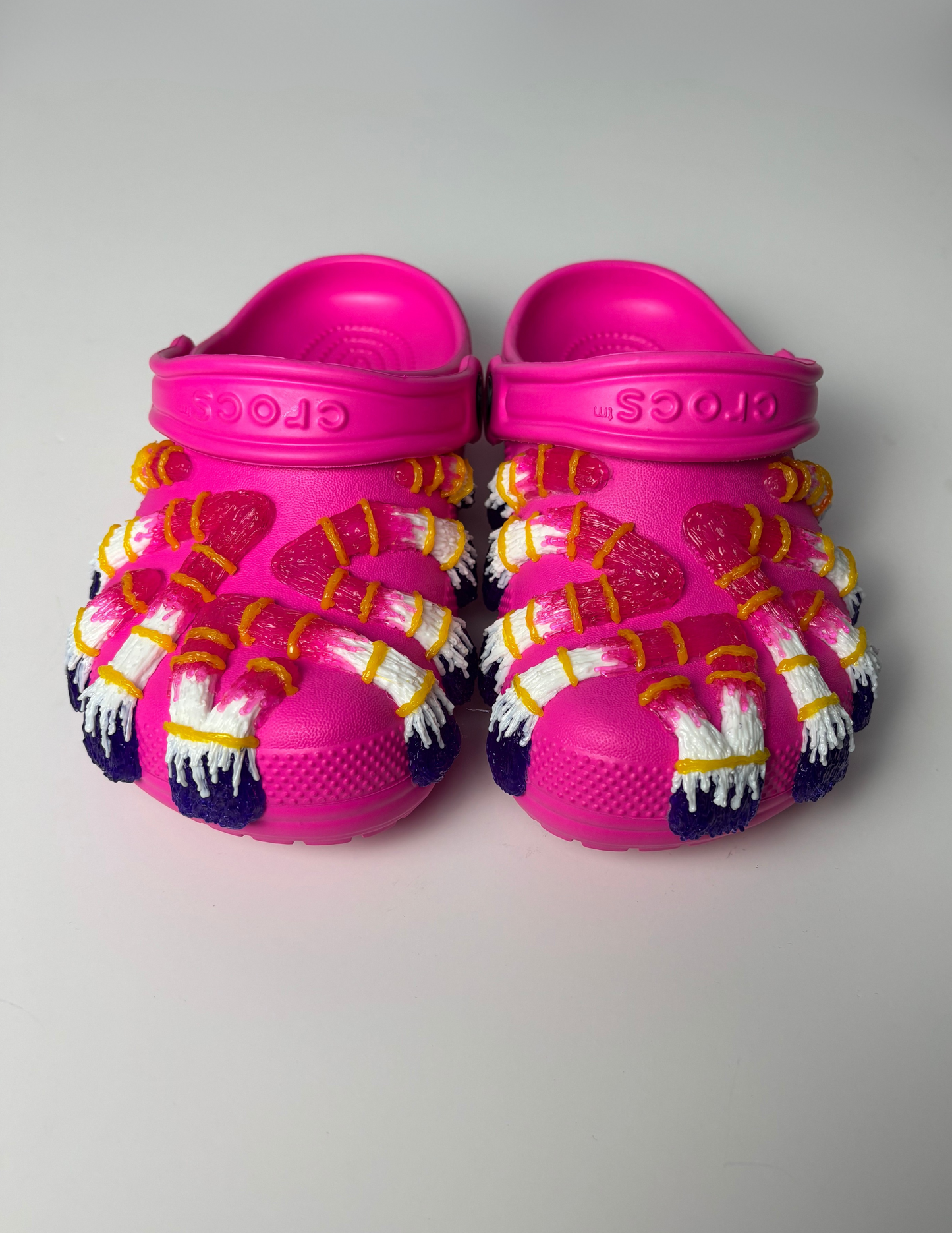 COSMIC CROCS - MELTING POINT X STRIPE SEASON COLLCTION (PINK CRUSH)