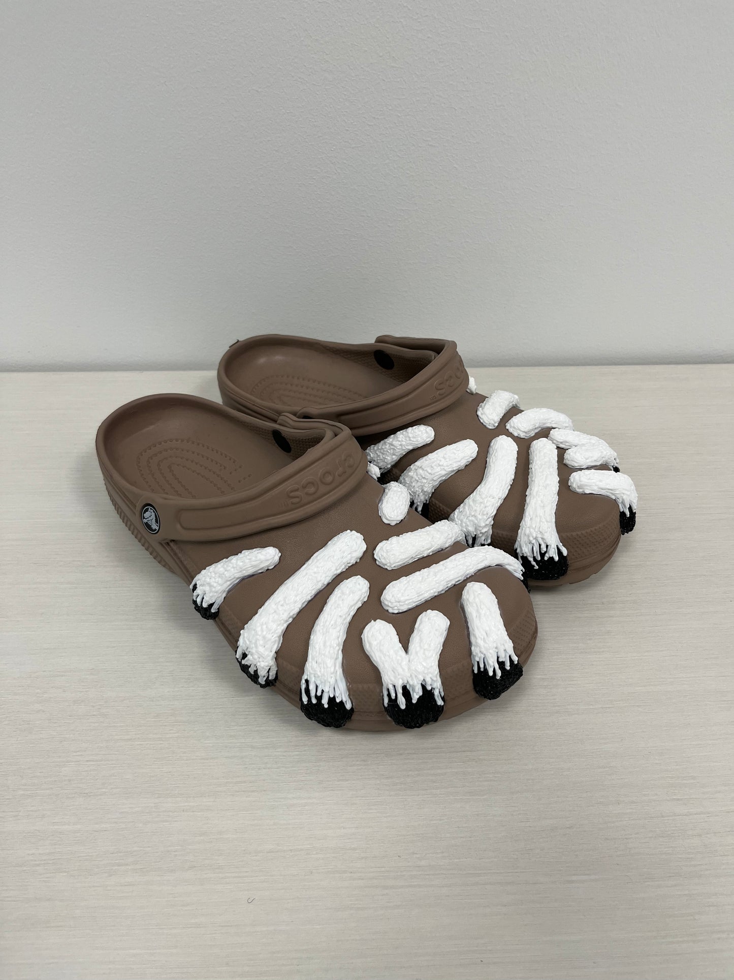 COSMIC CROCS - MELTING POINT COLLECTION (LATTE)