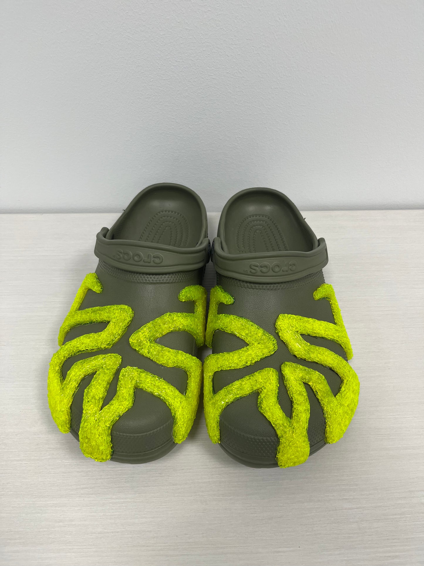 COSMIC CROCS - ORIGINAL COLLECTION (ARMY GREEN)